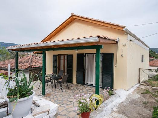 Christos Appartments Lazarata Exterior photo