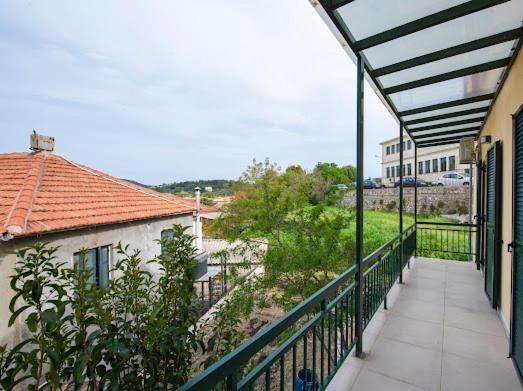 Christos Appartments Lazarata Exterior photo