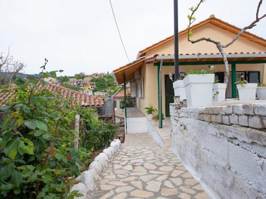 Christos Appartments Lazarata Exterior photo